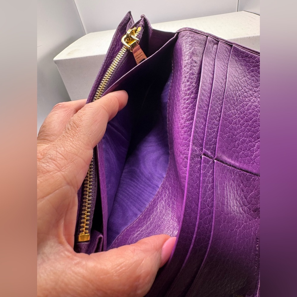 Gorgeous Authentic (COA included) Purple Prada Milano Wallet Preloved - Picture 11 of 16